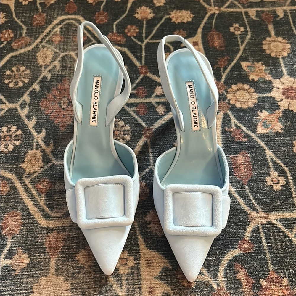 Manolo Blahnik White Pointed-Toe Heels